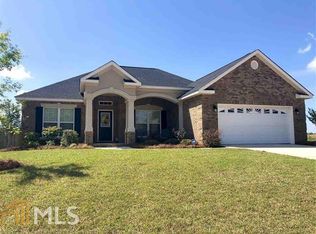 206 Hunts Landing Dr, Kathleen, GA 31047