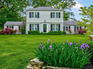 14 Frederick Ln, Saint Louis, MO 63122
