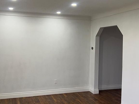 5th image of 40233 Forks Rd S