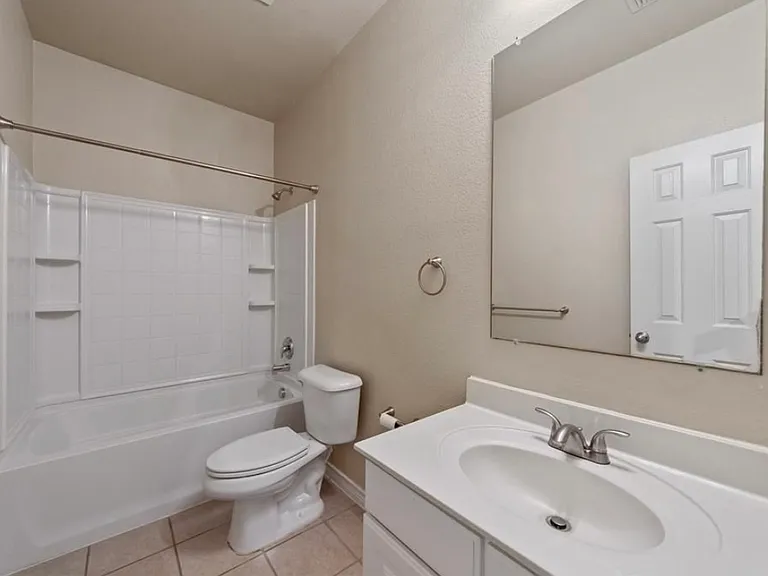2748 Bay De Vieux Dr — Photo 19
