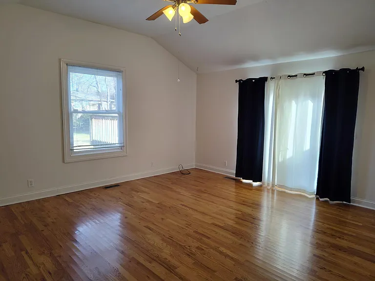 2518 Sunset Pl — Photo 11