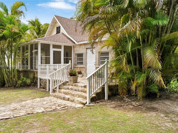 7201 SW 166th St, Palmetto Bay, FL 33157