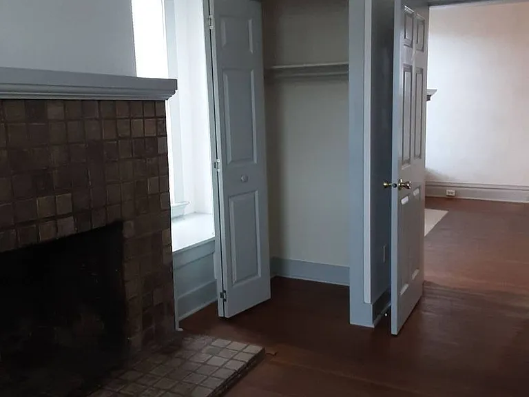511 E Chestnut St — Photo 11