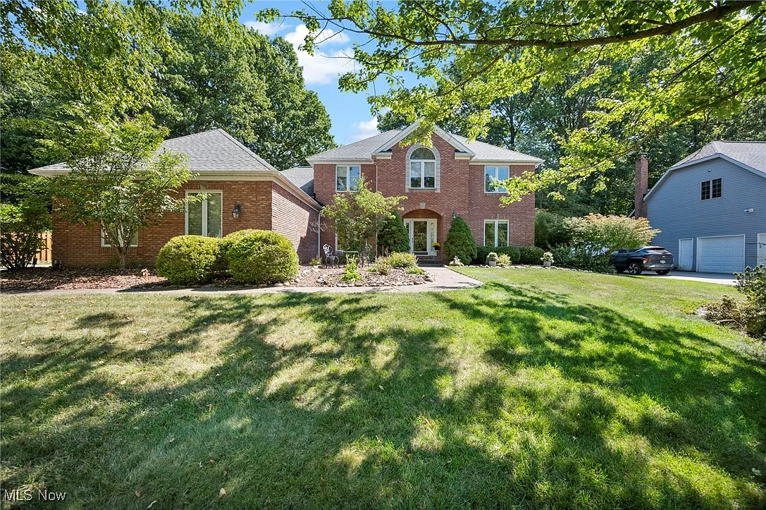10087 Jamestown Dr photo 1