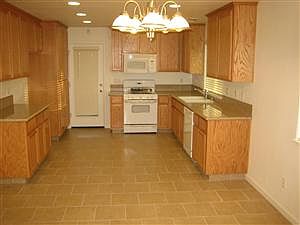 2nd image of 800 S Orange St