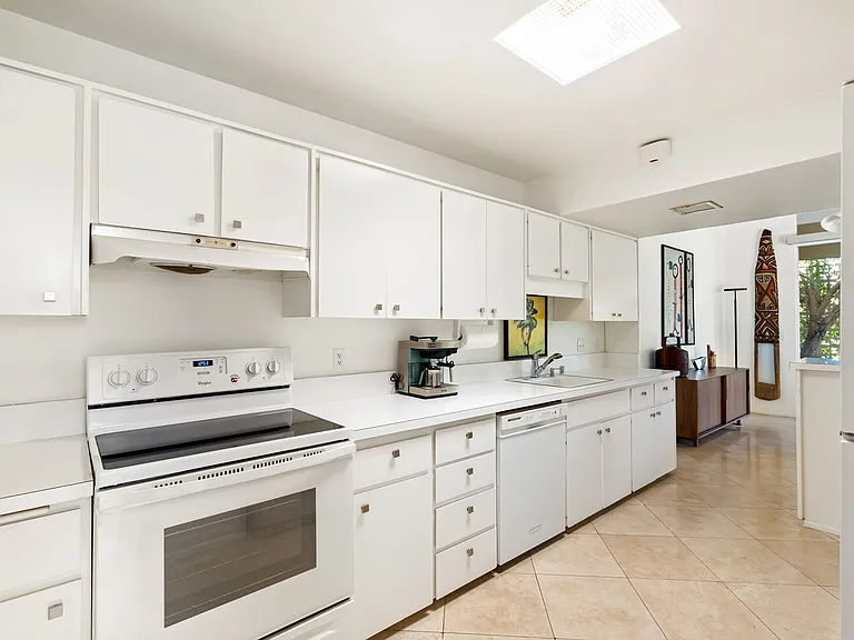 Sandpiper St — Photo 4