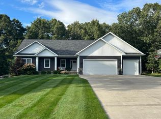 6460 Terravita Dr, Whitehall, MI 49461