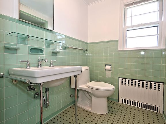 5th image of 619 Prospect Ave