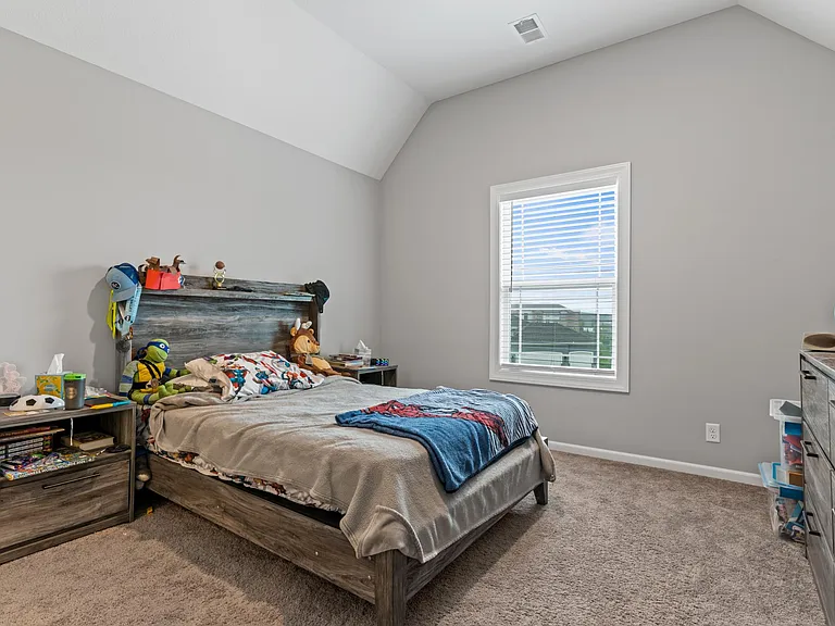 8010 W 166th Ter — Photo 31