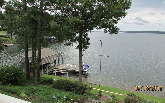 2nd image of 135 Lake Cir