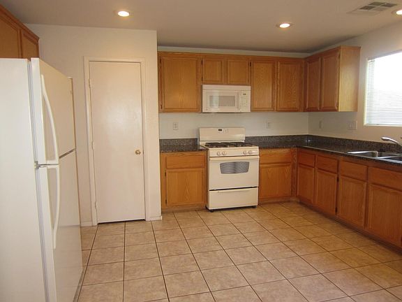 4th image of 8880 Promised Land Ave