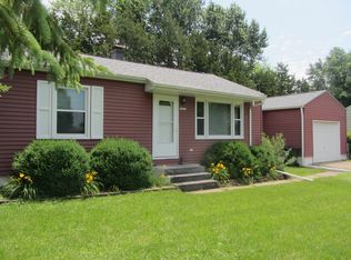 4425 N Hancock Ave, Davenport, IA 52806
