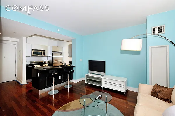 Rented by Compass | media 21