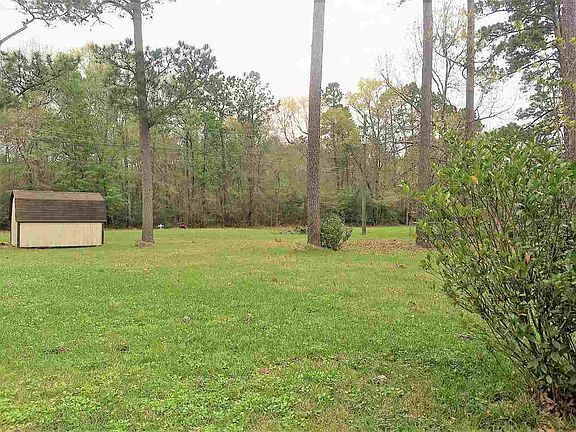 4th image of 8129 Canterbury Dr