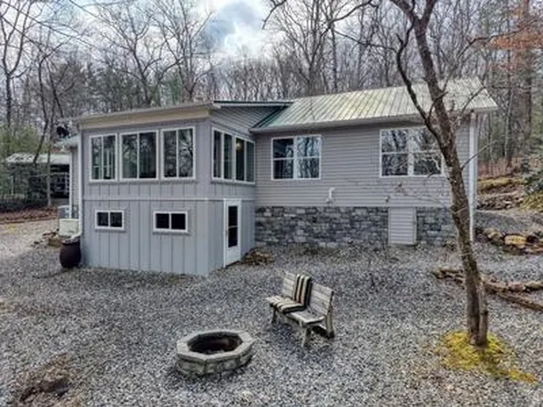 74 Clear Crk, Blairsville, GA 30512