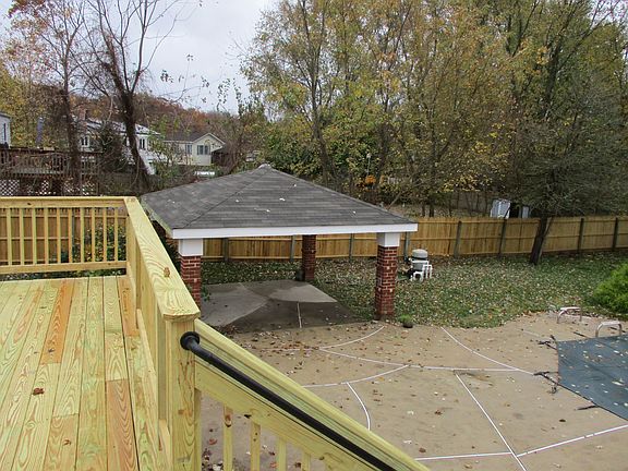 4th image of 153 Newbury Rd