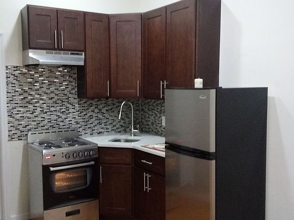 2nd image of 259 W 121st St APT 2A