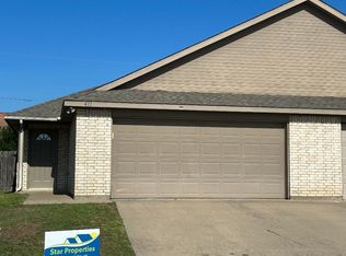 432 Amber Ln, Crowley, TX 76036