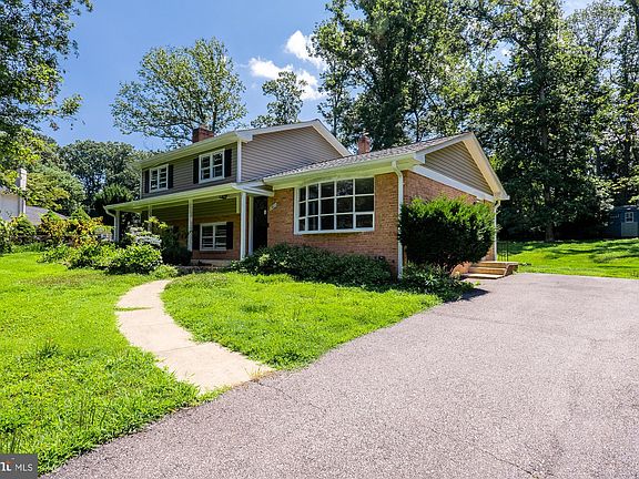 3rd image of 12003 Hamden Ct