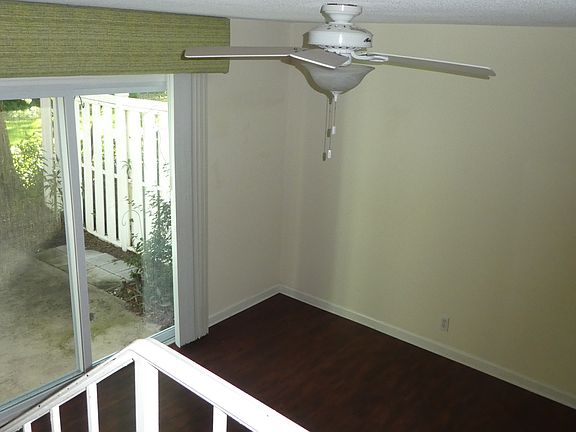 2nd image of 850 Mallery St #7O