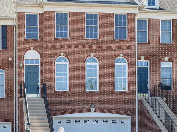 22616 Welborne Manor Sq, Ashburn, VA 20148