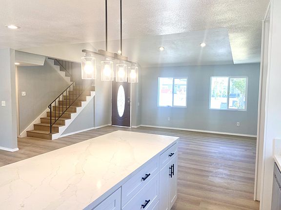 4th image of 11923 Hartdale Ave
