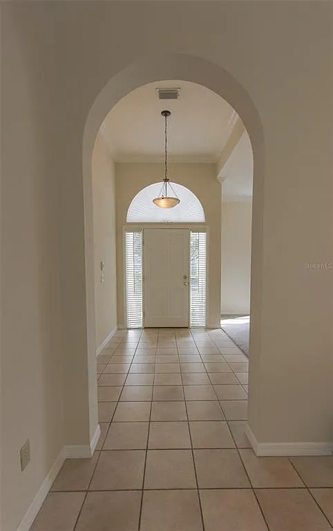 3 bed, 2.5 bath, 2328 sqft, $2,725 — Photo 2