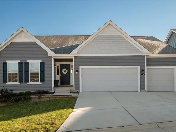 726 Crested Point Dr, Eureka, MO 63025