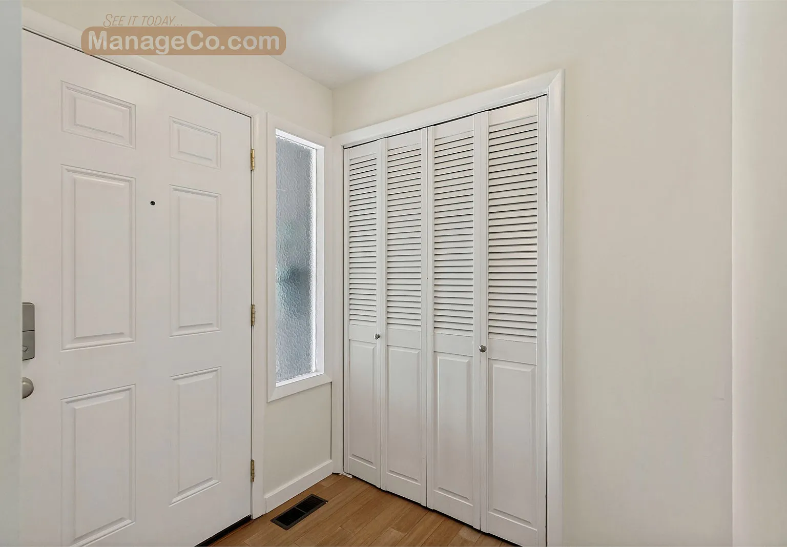 3 bed, 1840 sqft, $2,345 — Photo 3