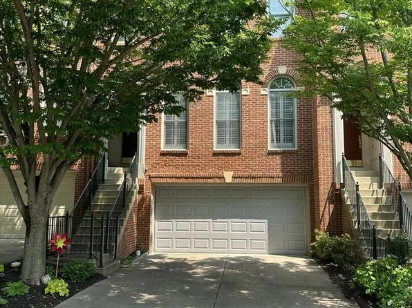 4185 Lord Culpeper Ln, Fairfax, VA 22030