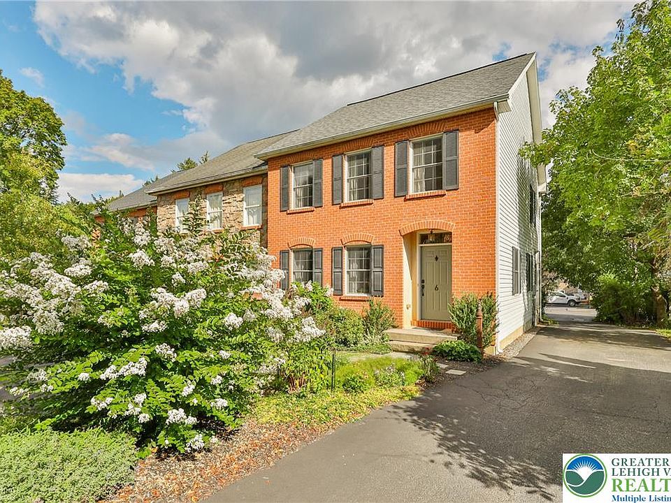 1st image of 106 Garden Ct