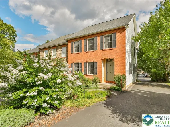 106 Garden Ct, Emmaus, PA 18049