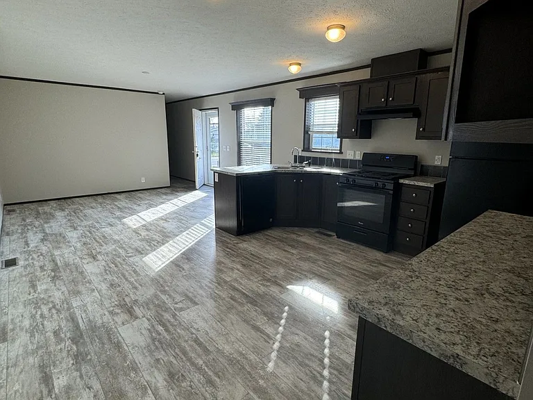 Oakridge Estates — Photo 8
