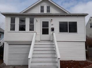 36 Massasoit Ave, Hull, MA 02045