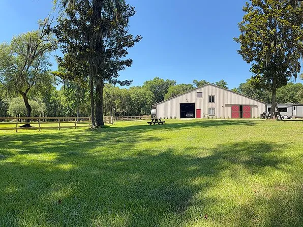 55 Shire Dr, Beaufort, SC 29907