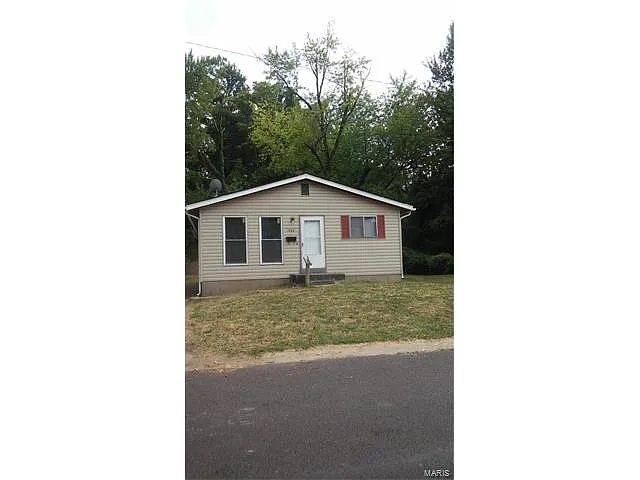 7332 Calvin Ave photo 1