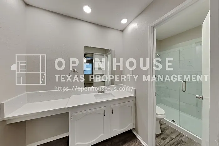 518 White Oak St — Photo 12