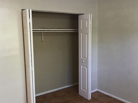5th image of 652 SW 16th Ave APT 3
