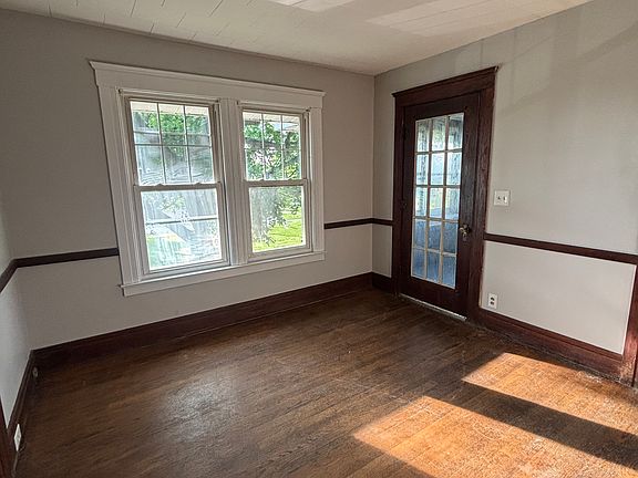 2nd image of 103-109 Washington Sq