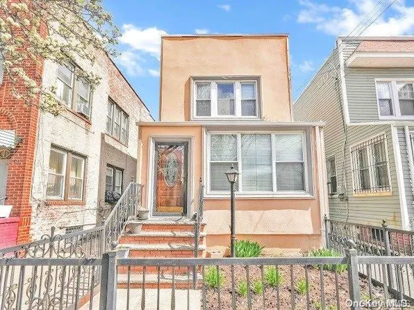 145 E 38th St, Brooklyn, NY 11203