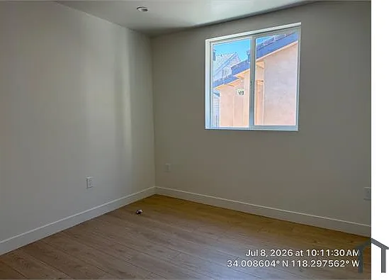 1243 W 41st Pl — Photo 7