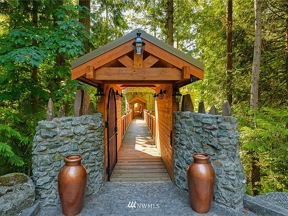 2nd image of 28523 Bacus Rd