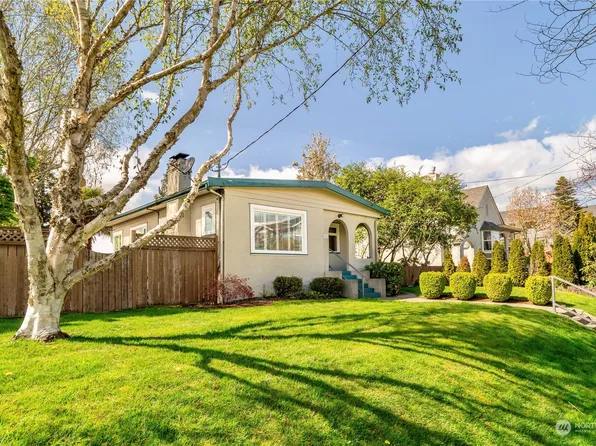 8321 25th Avenue NW, Seattle, WA 98117