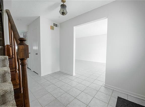 4th image of 2508 W Catawba Dr