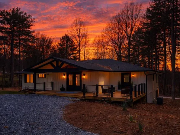 323 Mashburn Branch Rd, Franklin, NC 28734