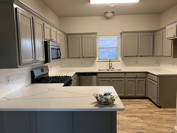 2nd image of 5808 Notre Dame Dr