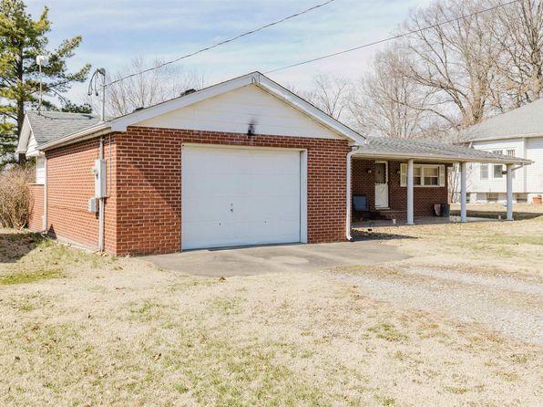 1608 N State St, Marion, IL 62959