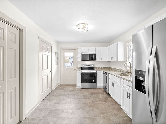 2nd image of 1275 Bagwell Dr