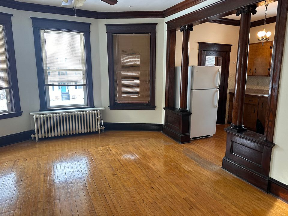 1st image of 49 N Pine Ave #2