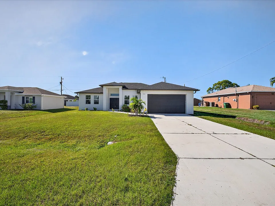 424 NW 4th Ter